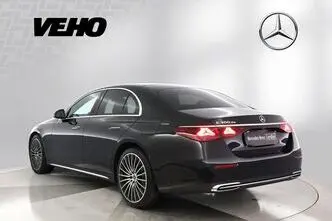 Mercedes-Benz E 300, 2.0, 145 kW, hybrid, automatic, four-wheel drive