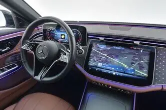 Mercedes-Benz E 300, 2.0, 145 kW, hybrid, automatic, four-wheel drive