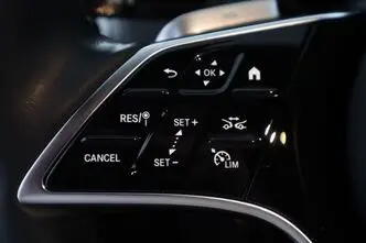 Mercedes-Benz E 300, 2.0, 145 kW, hybrid, automatic, four-wheel drive