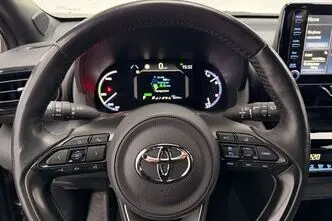 Toyota Yaris Cross, 1.5, 68 kW, hübriid, automaat, esivedu