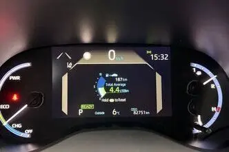 Toyota Yaris Cross, 1.5, 68 kW, hübriid, automaat, esivedu