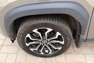 Toyota Yaris Cross, 1.5, 68 kW, hübriid, automaat, esivedu