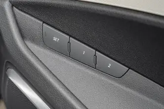 Audi e-tron, 300 kW, electric, automatic