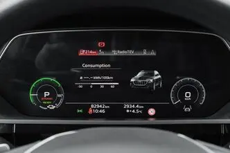 Audi e-tron, 300 kW, electric, automatic