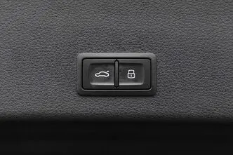 Audi e-tron, 300 kW, electric, automatic