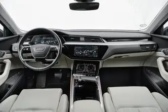Audi e-tron, 300 kW, electric, automatic