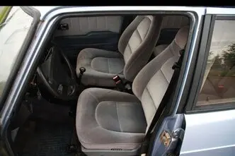 Saab 900, 2.0, 107 kW, bensiin, manuaal, esivedu