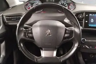 Peugeot 308, 1.2, 96 kW, petrol, automatic, front-wheel drive