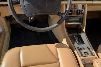 Mercedes-Benz 500, 4.9, 170 kW, petrol, automatic, rear-wheel drive