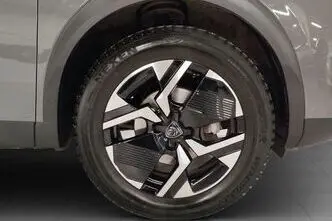 Peugeot 2008, 1.2, 96 kW, bensiin, automaat, esivedu