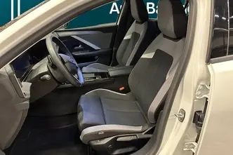 Opel Astra, 1.2, 96 kW, petrol, automatic, front-wheel drive