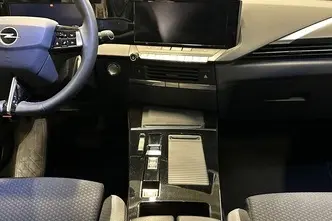 Opel Astra, 1.2, 96 kW, petrol, automatic, front-wheel drive