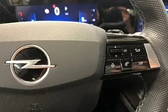 Opel Astra, 1.2, 96 kW, petrol, automatic, front-wheel drive