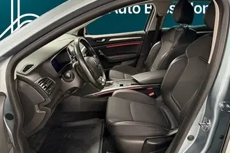 Renault Megane, 1.6, 67 kW, plug-in hybrid, automatic, front-wheel drive