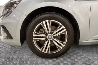 Renault Megane, 1.6, 67 kW, plug-in hybrid, automatic, front-wheel drive