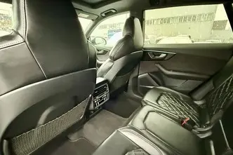 Audi Q8, 3.0, 210 kW, hybrid, automatic, four-wheel drive