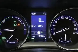 Toyota C-HR, 1.8, 72 kW, hybrid, automatic, front-wheel drive