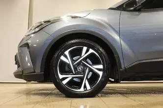 Toyota C-HR, 1.8, 72 kW, hybrid, automatic, front-wheel drive