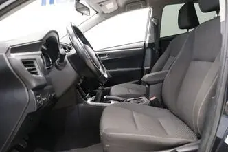 Toyota Corolla, 1.6, 97 kW, bensiin, manuaal, esivedu