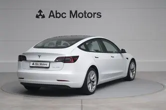 Tesla Model 3, elekter, automaat, nelikvedu
