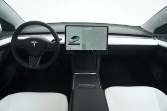 Tesla Model 3, elekter, automaat, nelikvedu