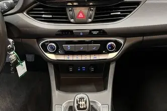 Hyundai i30, 1.0, 88 kW, petrol, manual, front-wheel drive