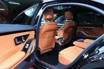 Mercedes-Benz S 580, 4.0, 370 kW, hybrid, automatic, four-wheel drive