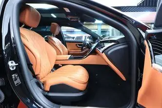 Mercedes-Benz S 580, 4.0, 370 kW, hybrid, automatic, four-wheel drive