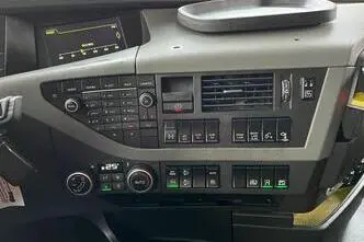 Volvo FH 16 650 6x4, 488 kW, dyzelinas, automatinė