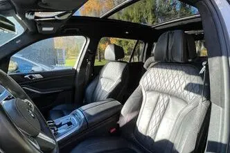 BMW X7, 3.0, 195 kW, diesel, automatic, four-wheel drive