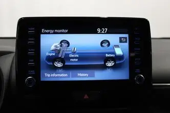Toyota Yaris, 1.5, 68 kW, hybrid, automatic, front-wheel drive
