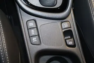 Toyota Yaris, 1.5, 68 kW, hybrid, automatic, front-wheel drive