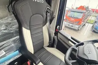 Iveco S-Way, 12.9, 368 kW, dīzelis, automātiskā, aizmugurējā piedziņa