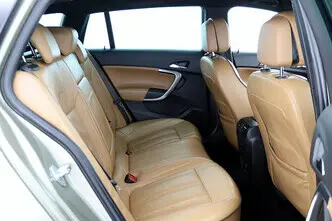 Opel Insignia, 2.0, 143 kW, diesel, automatic, four-wheel drive