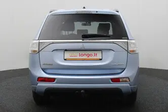 Mitsubishi Outlander, 2.0, 89 kW, подключаемый гибрид, автомат, полный привод