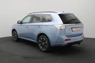Mitsubishi Outlander, 2.0, 89 kW, подключаемый гибрид, автомат, полный привод