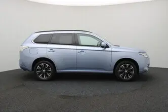 Mitsubishi Outlander, 2.0, 89 kW, подключаемый гибрид, автомат, полный привод