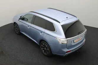 Mitsubishi Outlander, 2.0, 89 kW, подключаемый гибрид, автомат, полный привод
