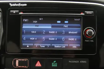 Mitsubishi Outlander, 2.0, 89 kW, подключаемый гибрид, автомат, полный привод