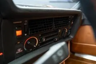 BMW 635, 3.4, 136 kW, bensiin, tagavedu