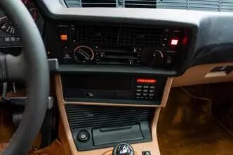 BMW 635, 3.4, 136 kW, bensiin, tagavedu