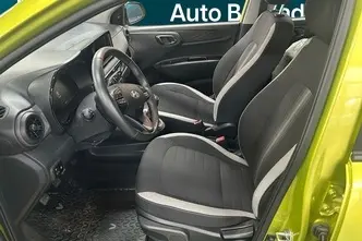 Hyundai i10, 1.0, 46 kW, бензин, механическая, передний привод