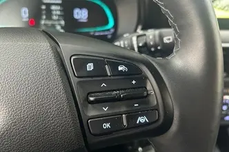 Hyundai i10, 1.0, 46 kW, бензин, механическая, передний привод