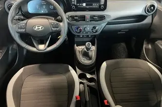 Hyundai i10, 1.0, 46 kW, petrol, manual, front-wheel drive