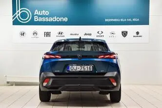 Peugeot 408, bensiin, automaat, esivedu