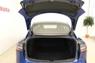 Tesla Model 3, 155 kW, electric, automatic, four-wheel drive