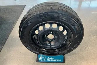 Peugeot 208, 1.2, 55 kW, бензин, механическая, передний привод