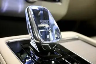 Volvo XC90, 2.0, 335 kW, petrol, automatic, four-wheel drive