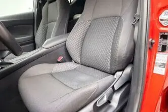 Toyota C-HR, 1.8, 72 kW, hübriid, automaat, esivedu