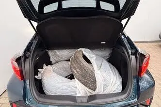 Toyota C-HR, 1.8, 72 kW, hübriid, automaat, esivedu